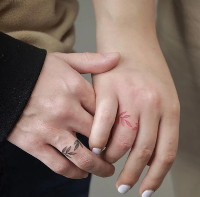 tattoo ring finger design